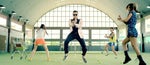 PSY - Keopi hanjaneui yeoyureul aneun pumgyeok ittneun yeoja